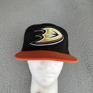 Anaheim Ducks Hat Cap Fitted Mens 7 3/8 Black Orange NHL Hockey‎ New Era